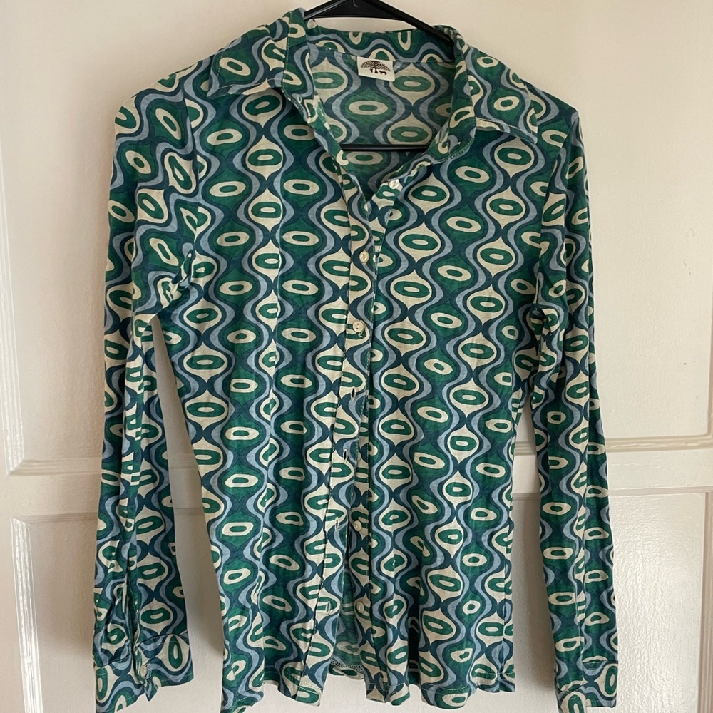 Mod Italian Pure Cotton Button Down Top - Picture 10 of 11